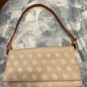 Selling almost new Droney and Burke purse, good for day and night.